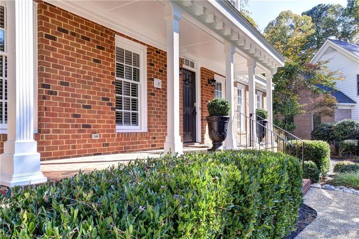 Property Photo:  10 Whitby Ct  VA 23185 