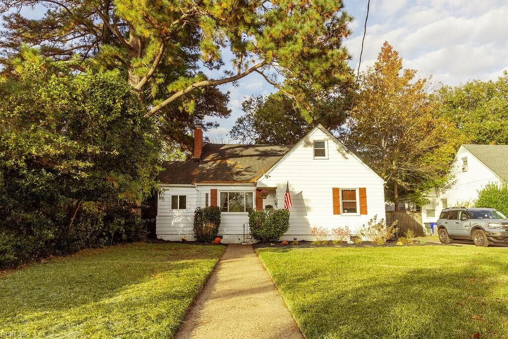 Property Photo: 205 Fife Lane Ln VA 23505