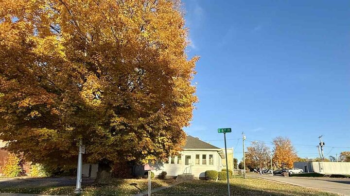 Property Photo: 1225 S 8th Place IN 47374