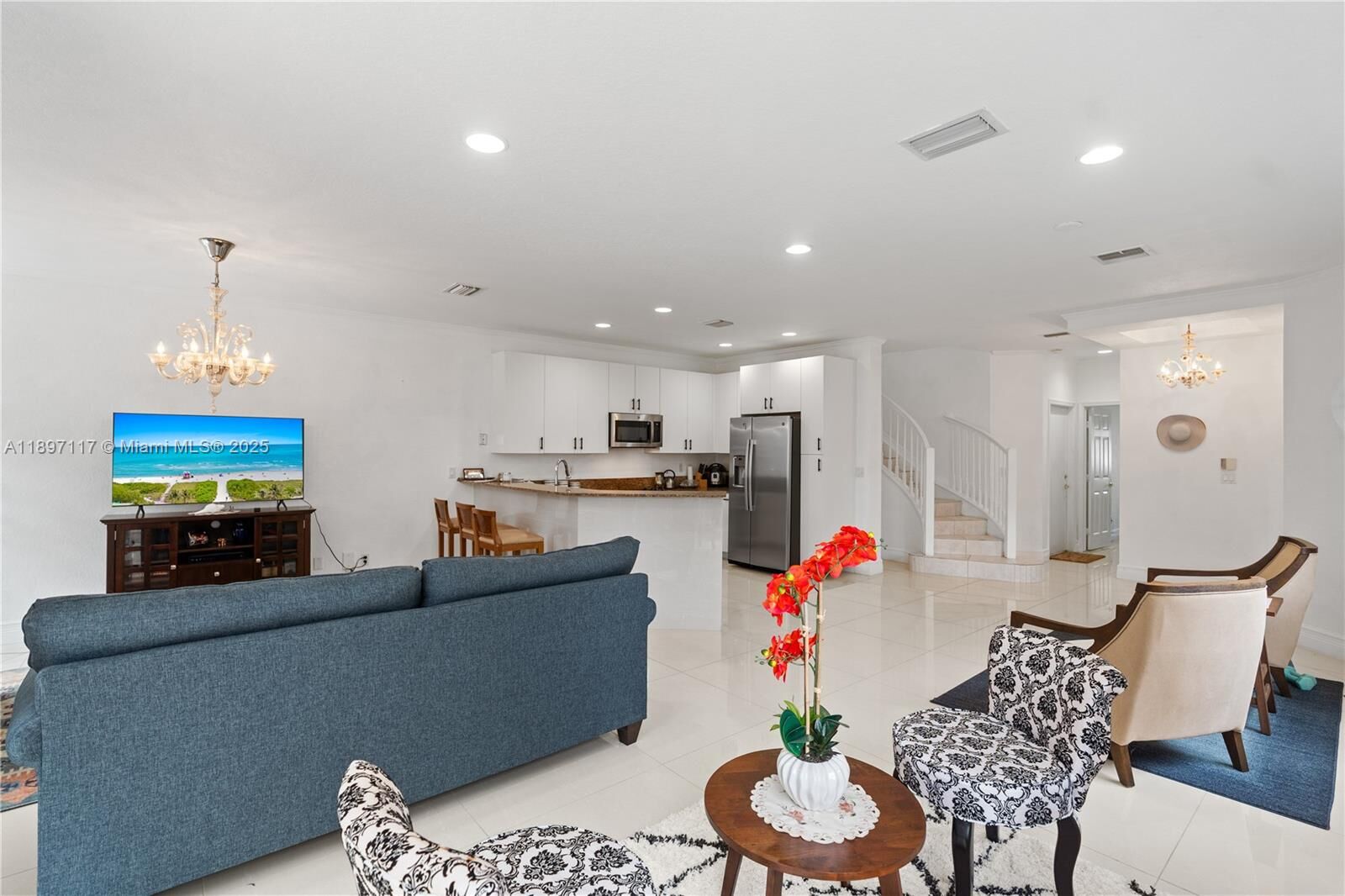 Property Photo:  21396 Marina Cove Cir 17-J  FL 33180 