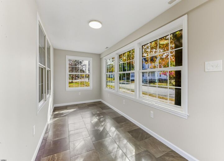 Property Photo:  591 N Delaware Street  NJ 08066-1009 