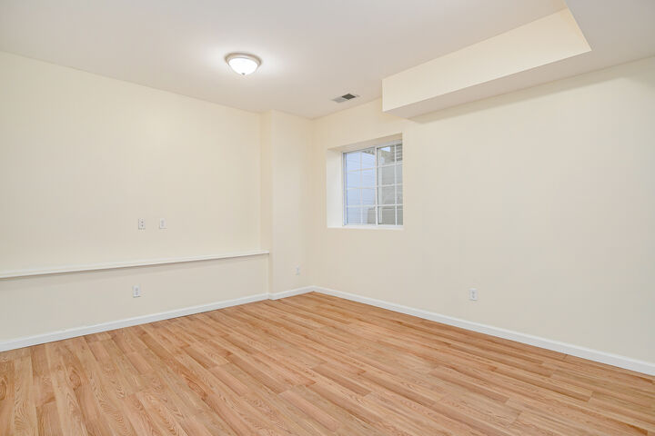 Property Photo:  92 Woodcrest Lane 92  CT 06810 