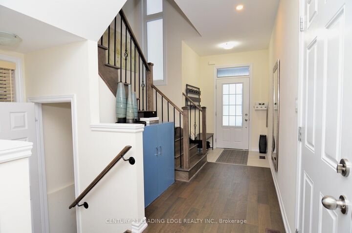 Property Photo:  447 Ritas Avenue  ON L3X 2N1 