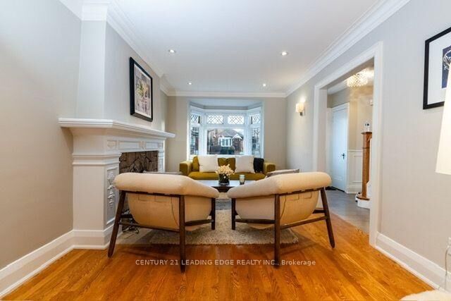 Property Photo:  342 Woburn Avenue  ON M5M 1L2 