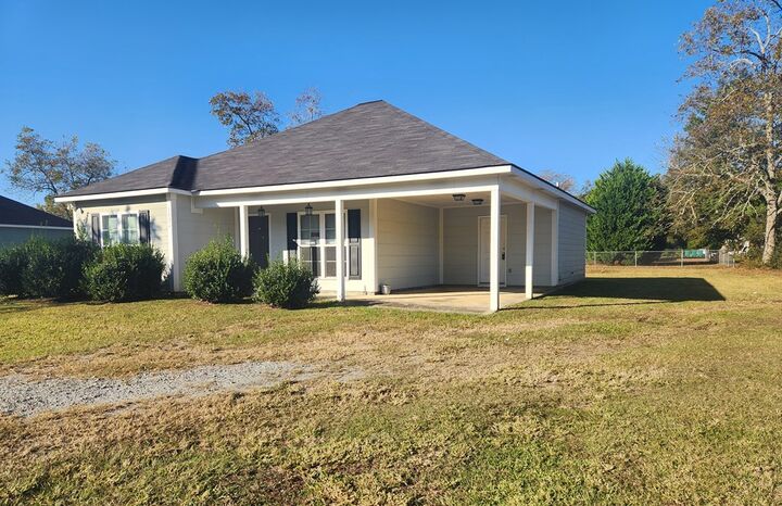 Property Photo:  1239 NE Askew Dr.  GA 39842 