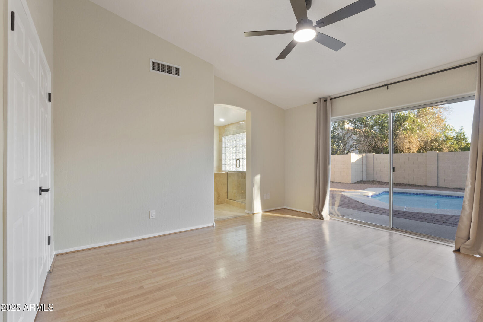 Property Photo: 8823 E Floriade Drive AZ 85260