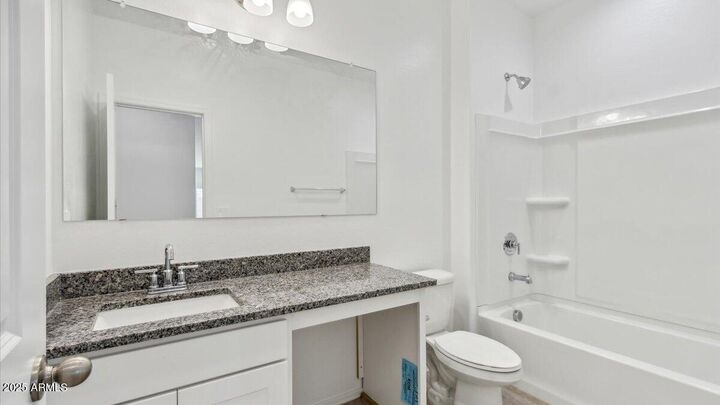 Property Photo:  2032 W Starkey Avenue  AZ 85120 