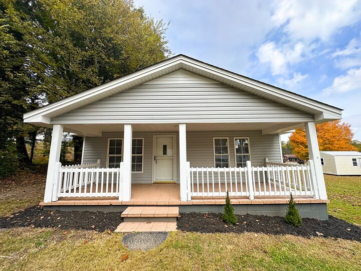 Property Photo: 1498 Mineral Springs Road GA 30720