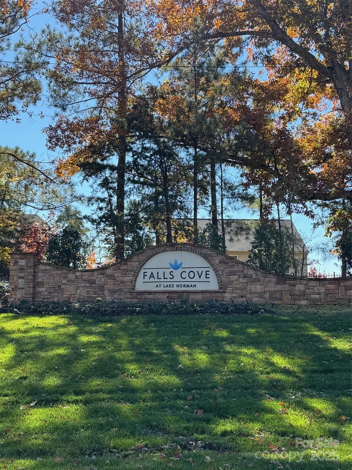 Property Photo:  189 Tackle Box Drive  NC 28166 