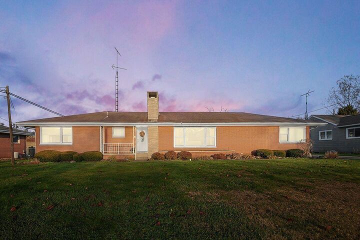 260 Sunset NE Drive  Newark OH 43055 photo