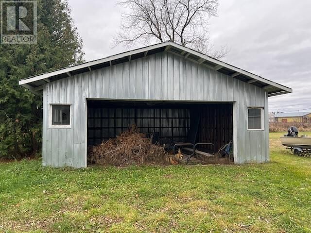 Property Photo: 11 Theker St ON P0W 1N0