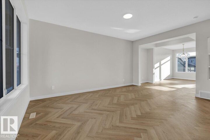 Property Photo:  2127 Crossbill Lane NW  AB T5S 0W3 