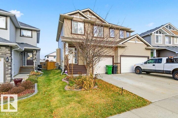 Property Photo:  44 Woodbridge Link  AB T8L 0H8 