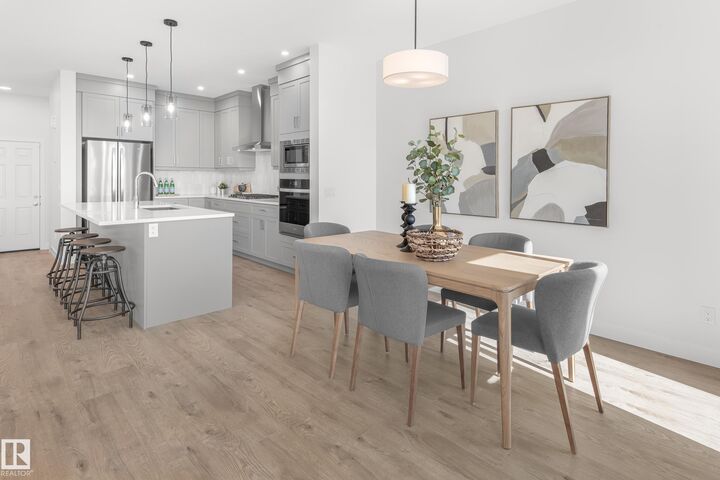 Property Photo:  5669 Hawthorn Way SW  AB T6X 3K8 