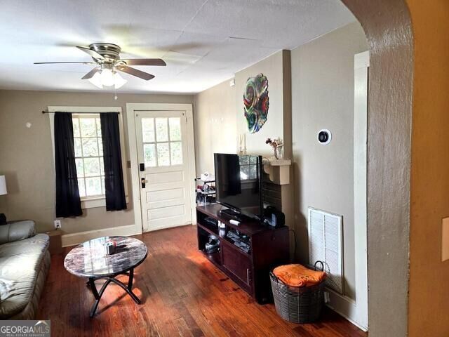 Property Photo: 104 Earl Lane GA 30161