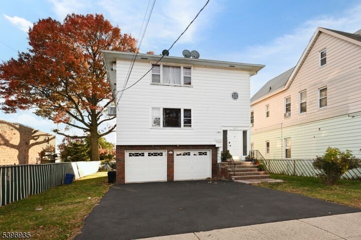 311 Rutherford Blvd  Clifton City NJ 07014 photo