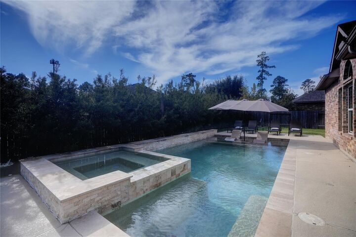 Property Photo:  564 Stephen F Austin Drive  TX 77302 