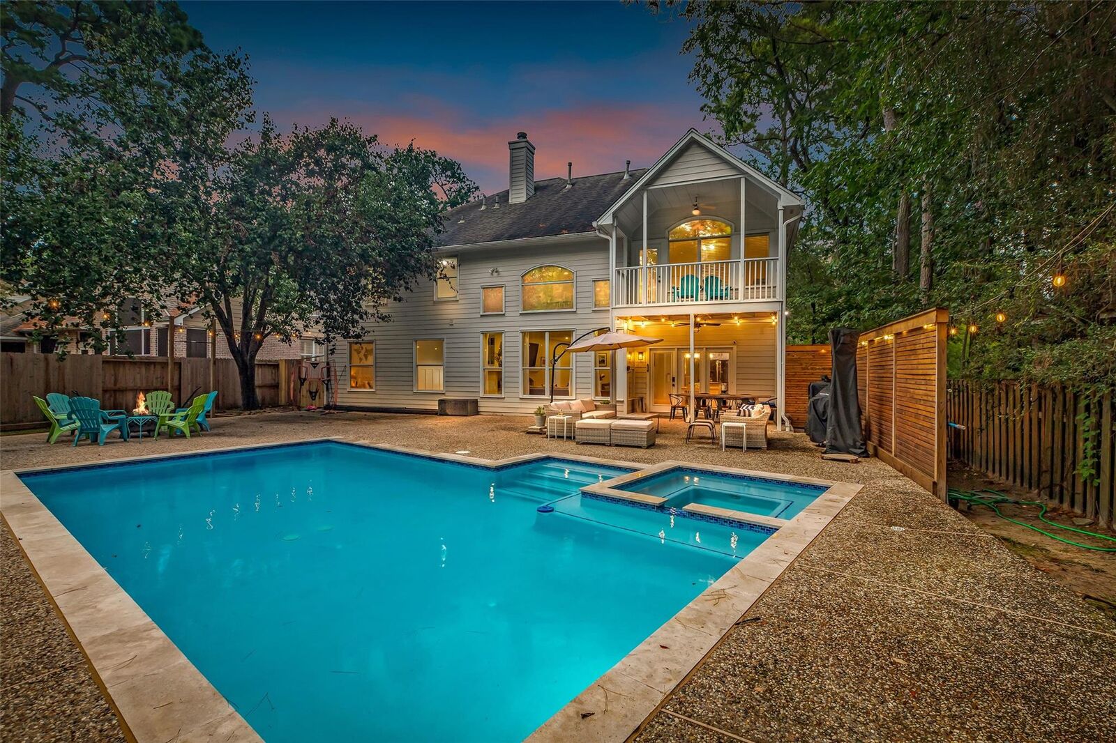 Property Photo:  211 Maple Path Place  TX 77382 