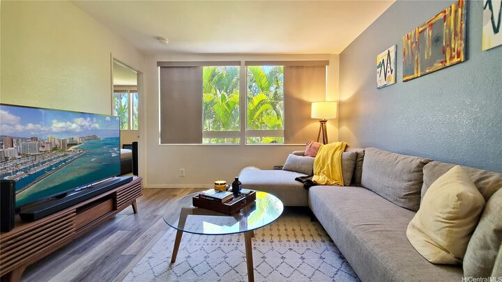 Property Photo: 95-644 Hanile Street E202 HI 96789