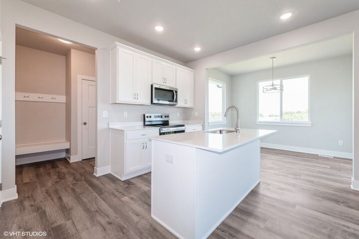 Property Photo:  712 Meadow Road  IA 50003 