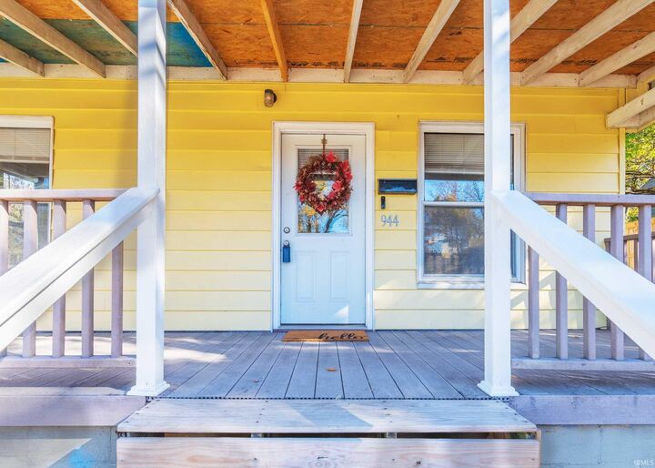 Property Photo: 944 N Jackson Street IN 47404-3430