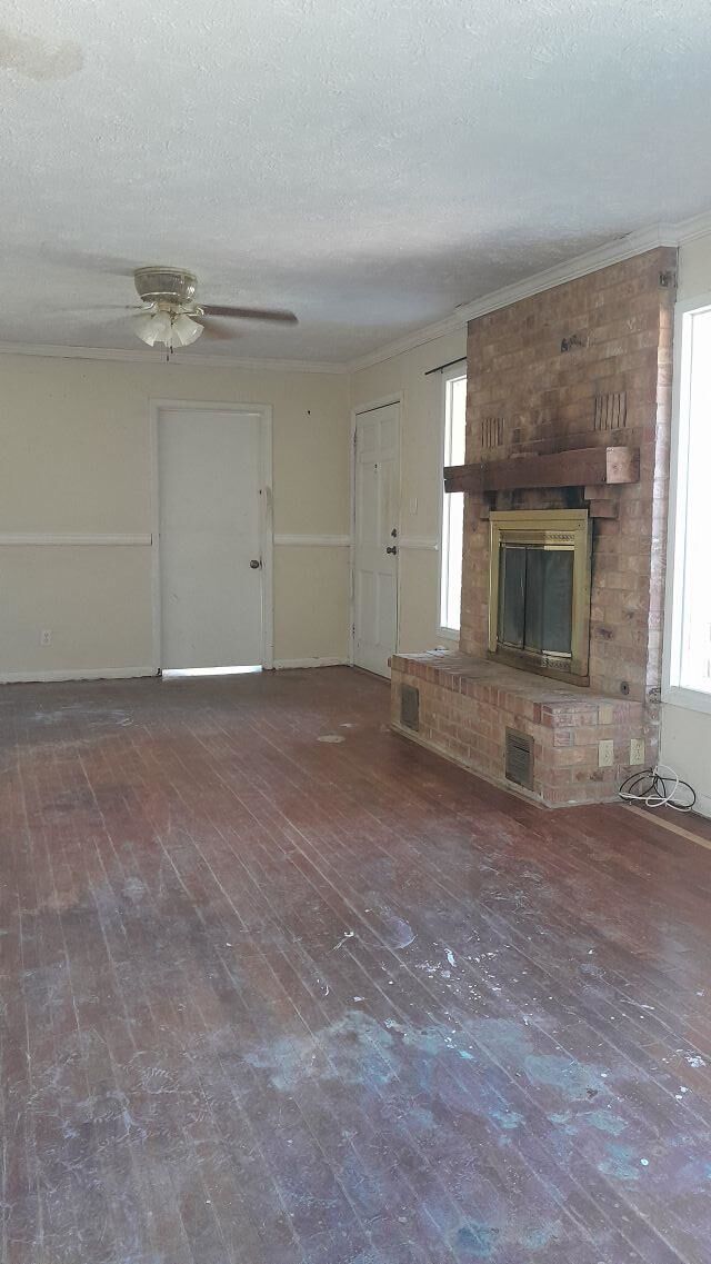 Property Photo: 1602 E Main TX 75652