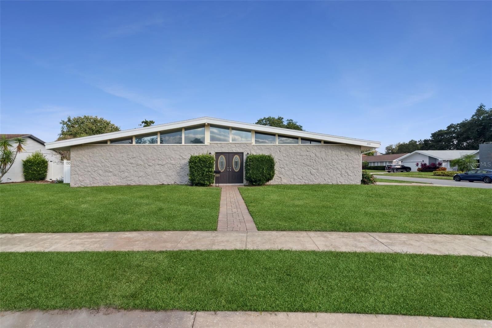 Property Photo: 229 Doverwood Road FL 32730