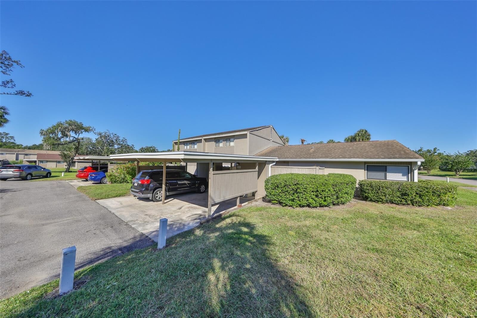 Property Photo:  8616 Palm Lane  FL 33637 