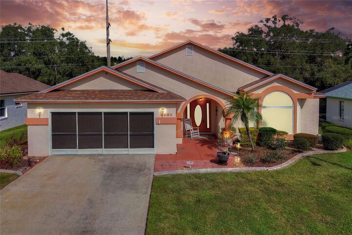 Property Photo: 6301 Egret Drive FL 33809