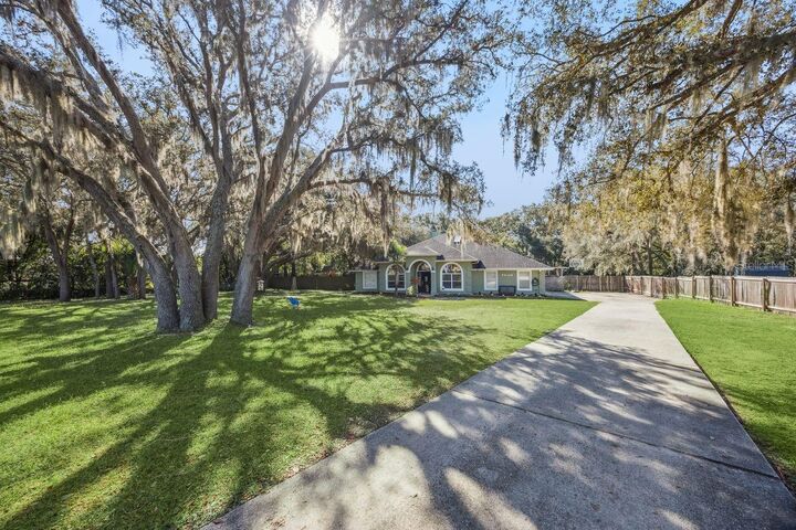 Property Photo:  23934 Wolf Branch Road  FL 32776 