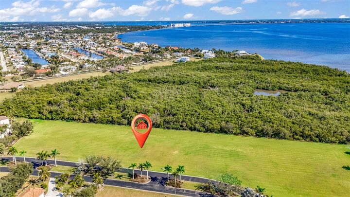 Property Photo:  4661 Grassy Point Boulevard  FL 33952 