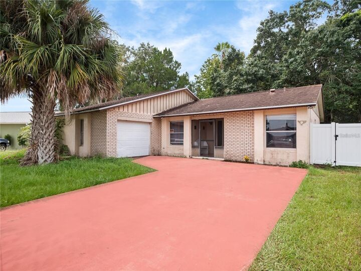 Property Photo:  431 Ball Court  FL 34759 