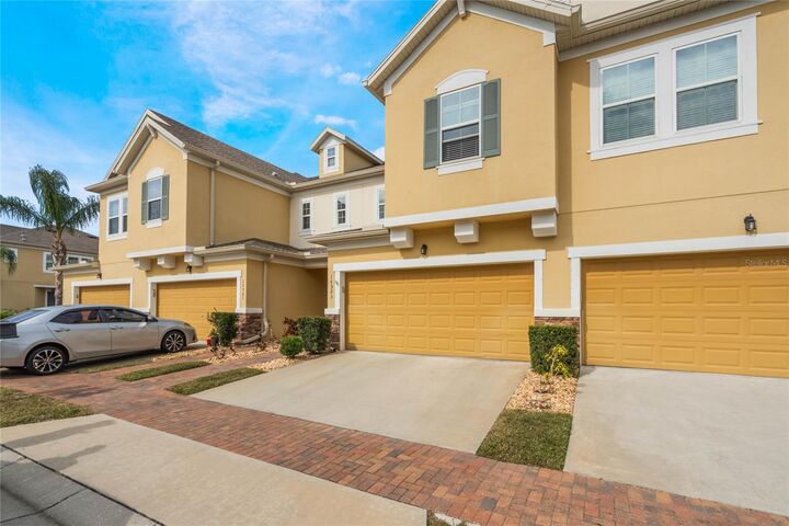 Property Photo: 17523 Promenade Drive FL 34711