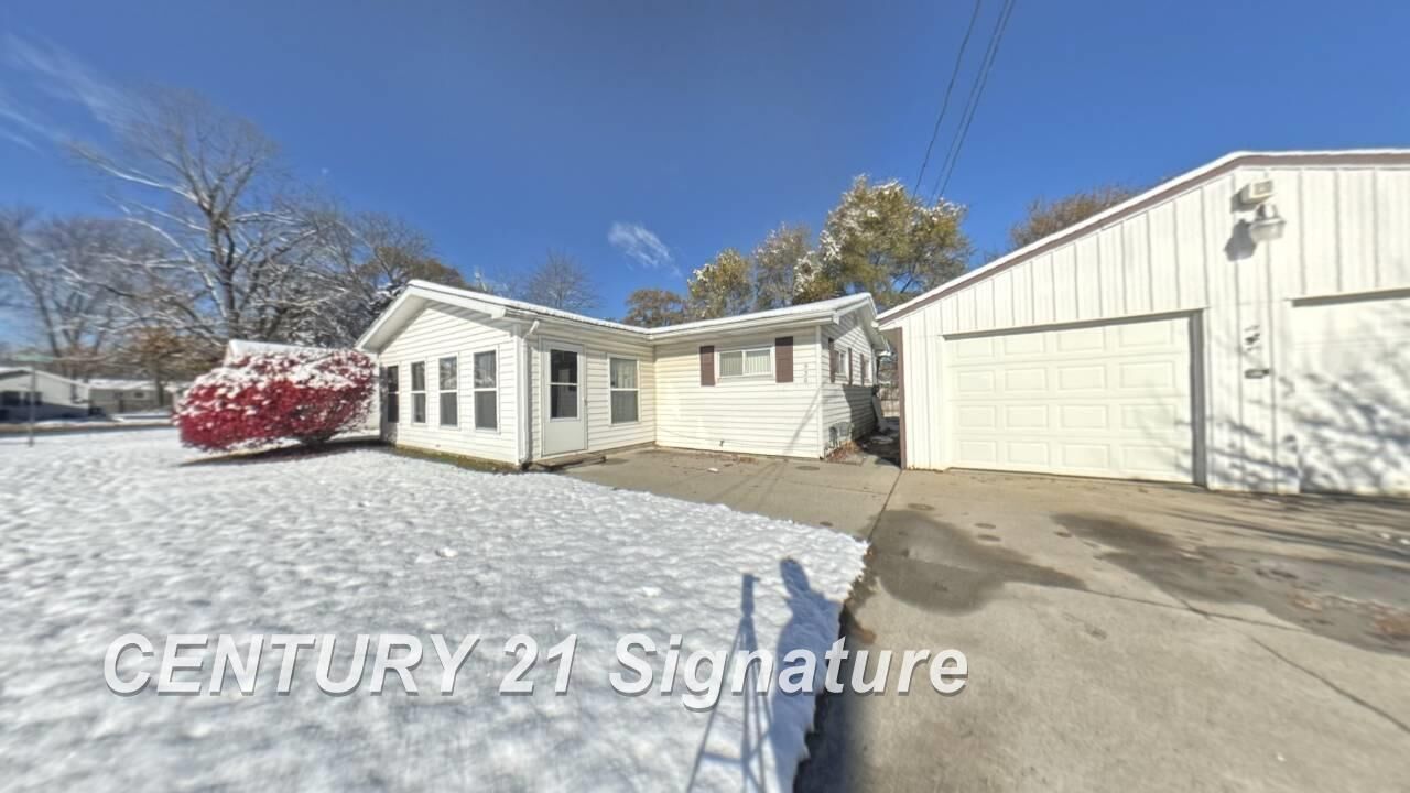 Property Photo: 530 Jefferson Street MI 48626
