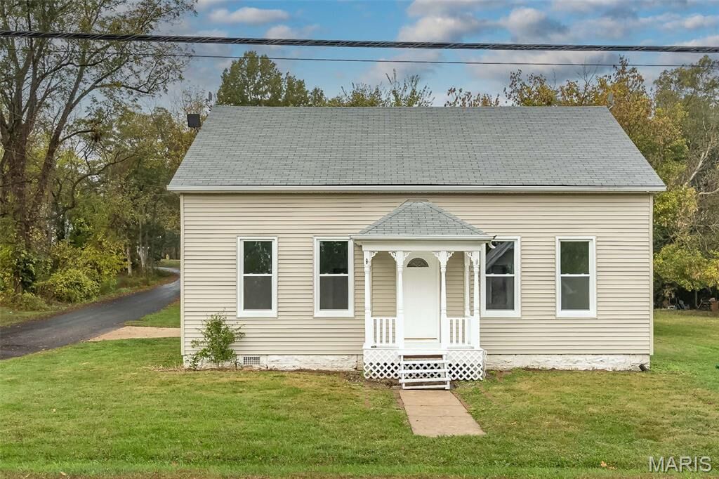 Property Photo: 2907 S Highway 94 MO 63341