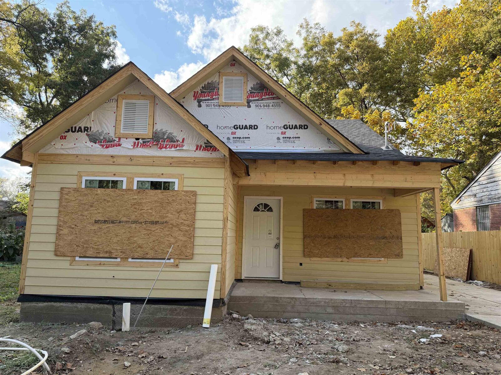 Property Photo: 945 S McLean Blvd TN 38114