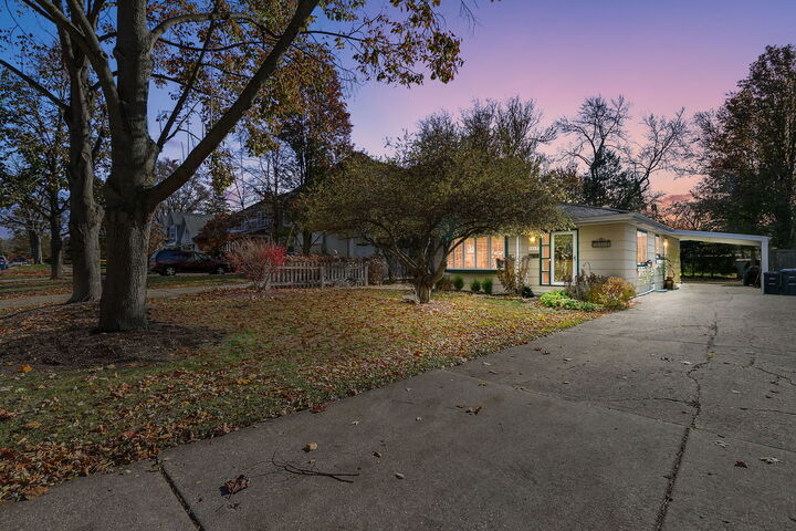 Property Photo:  1117 Osterman Avenue  IL 60015 