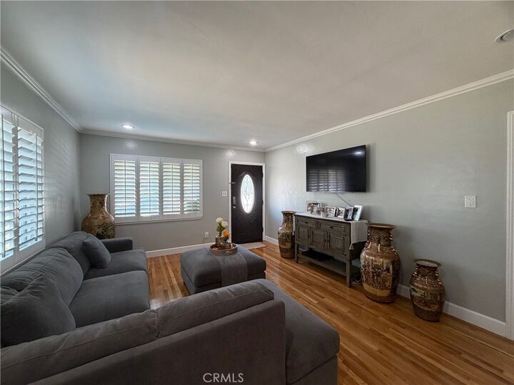 Property Photo: 8607 Cantaloupe Avenue CA 91402