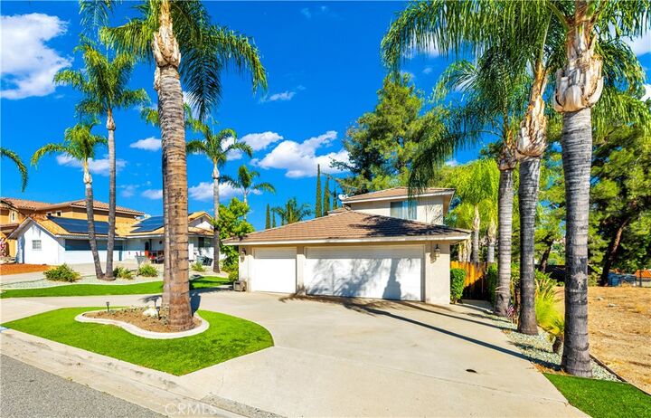 Property Photo: 22730 Canyon Lake S CA 92587