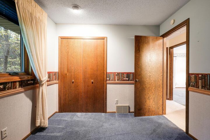 Property Photo:  545 Arthur Street  MN 55343 