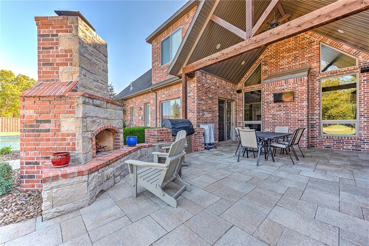 Property Photo: 3351 Oak Tree Drive AR 72719