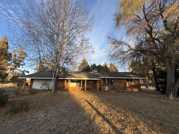 Property Photo: 22820 Bear Creek Road OR 97701