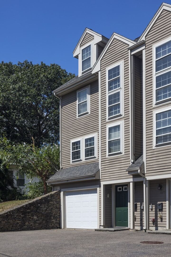 Property Photo: 1077 Boylston St 1 MA 02461