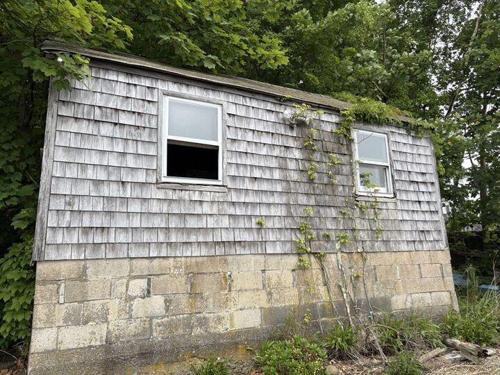 Property Photo: 351 County Rd RI 02806