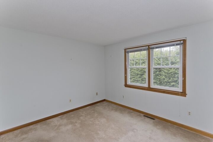 Property Photo:  86 Beveridge Blvd 86  MA 01085 