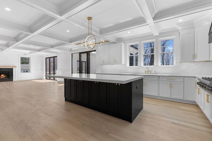 Property Photo:  6 Sanders Lane  MA 01740 