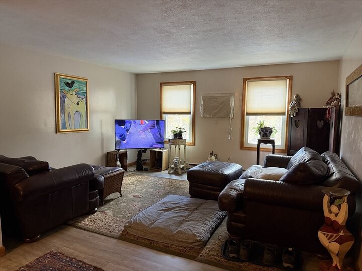 Property Photo:  325 Ashland Avenue 10  MA 01550 