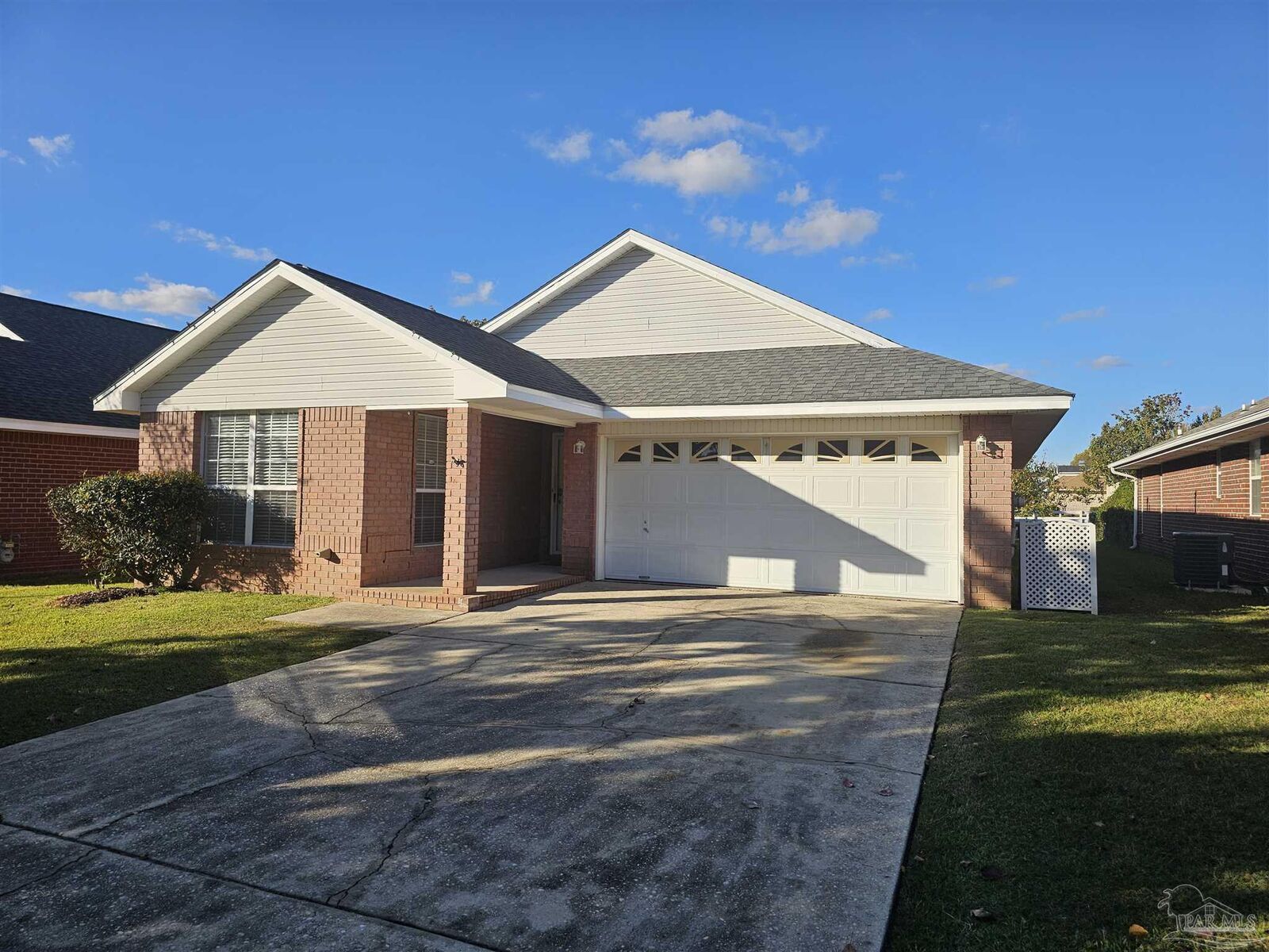 Property Photo:  28 Easton St  FL 32533 