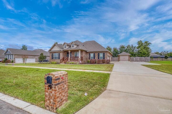 Property Photo: 2772 Elkhorn Dr FL 32571