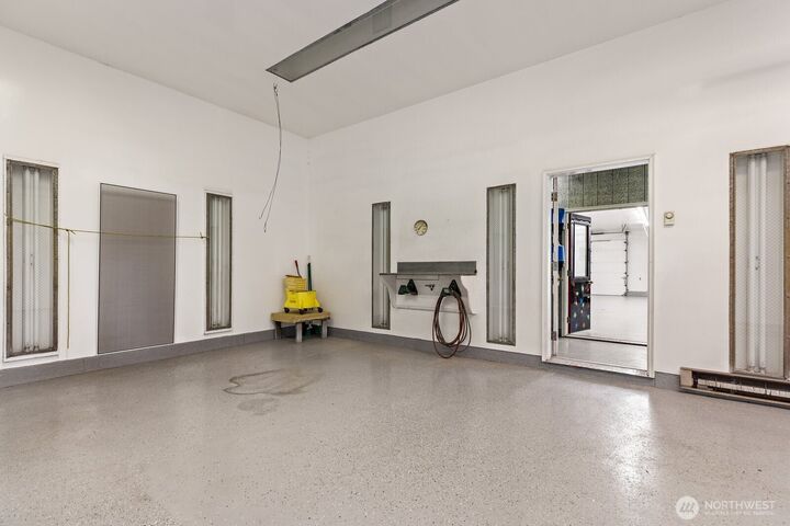 Property Photo:  1856  Boon Road  WA 98277 